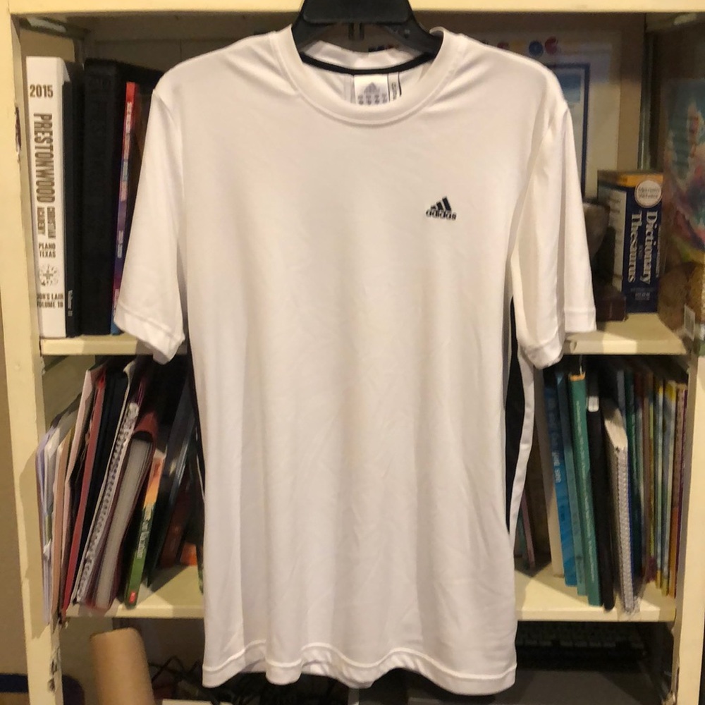 Men’s Adidas climalite shirt size M